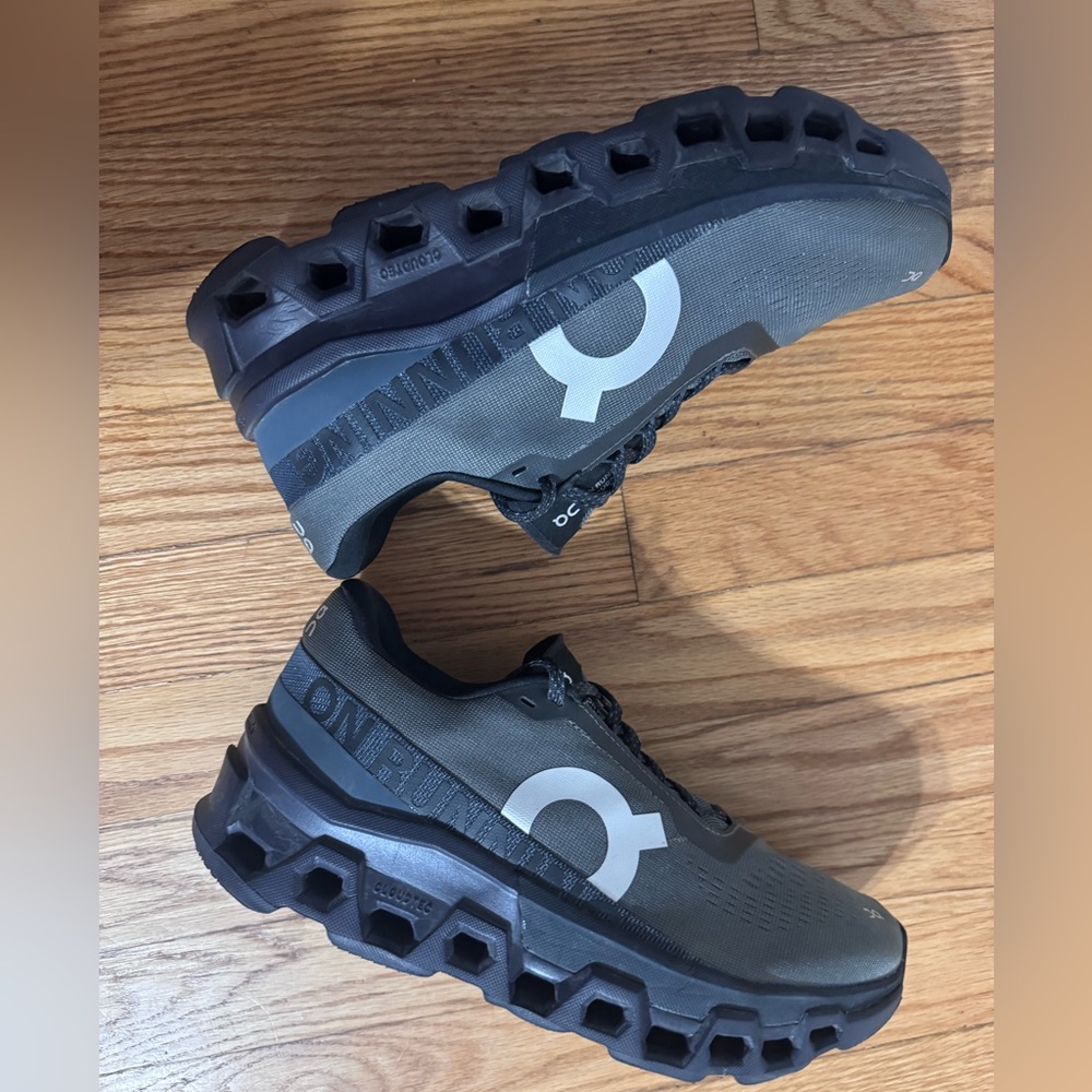 On Running Cloudmonster 2 Women’s 10